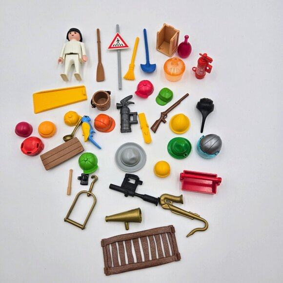 Playmobil Lot Accessories Toys Hats Figure Tools Read - Picture 5 of 6